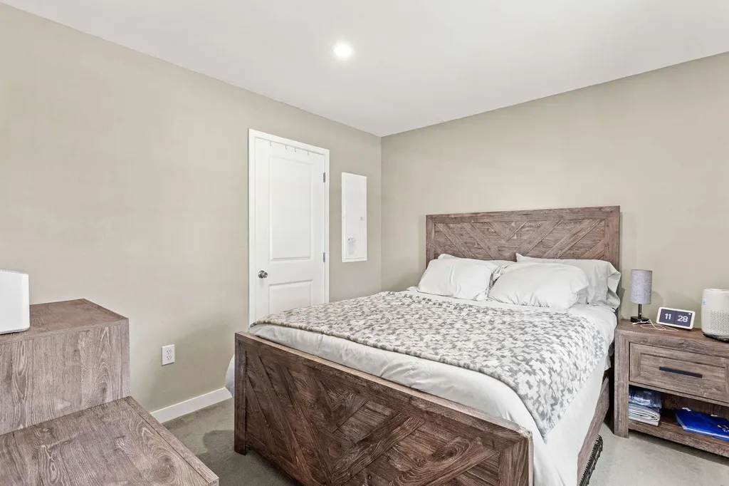 1338 Woodbury Avenue Portsmouth NH 03801