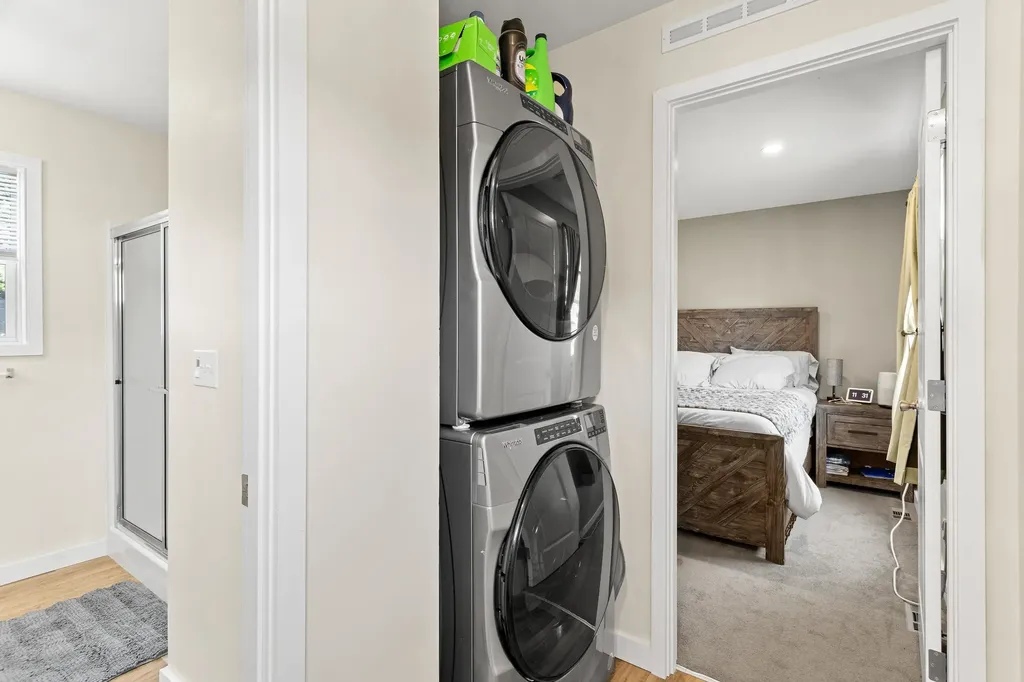 1338 Woodbury Avenue Portsmouth NH 03801