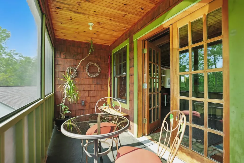 85 Shrine Road Isle La Motte VT 05463