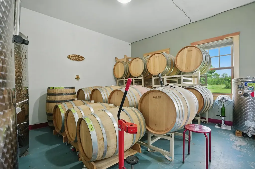 85 Shrine Road Isle La Motte VT 05463