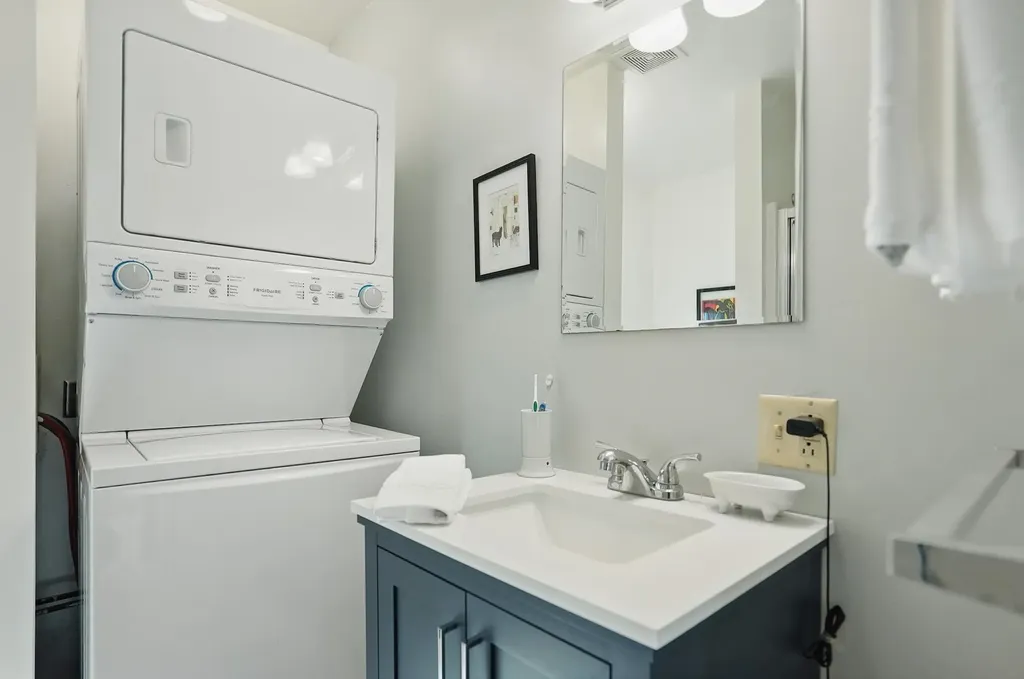 85 Shrine Road Isle La Motte VT 05463