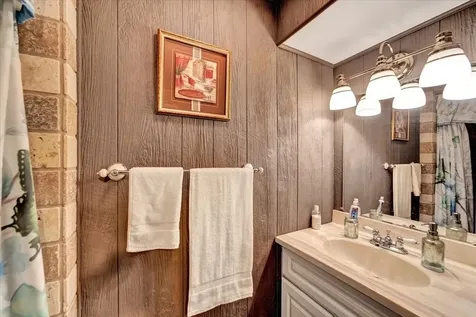 13 Ayers Drive Jericho VT 05465