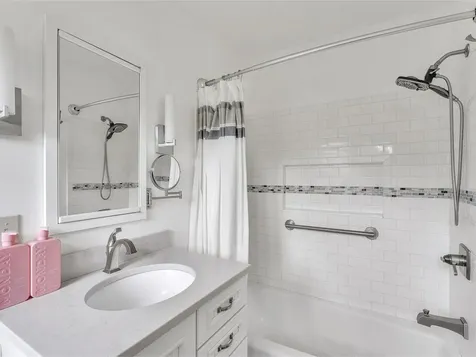 43 Cumberland Road Burlington VT 05408