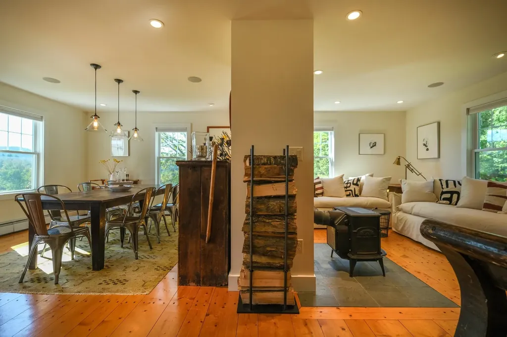 629 South Hill Road Ludlow VT 05149