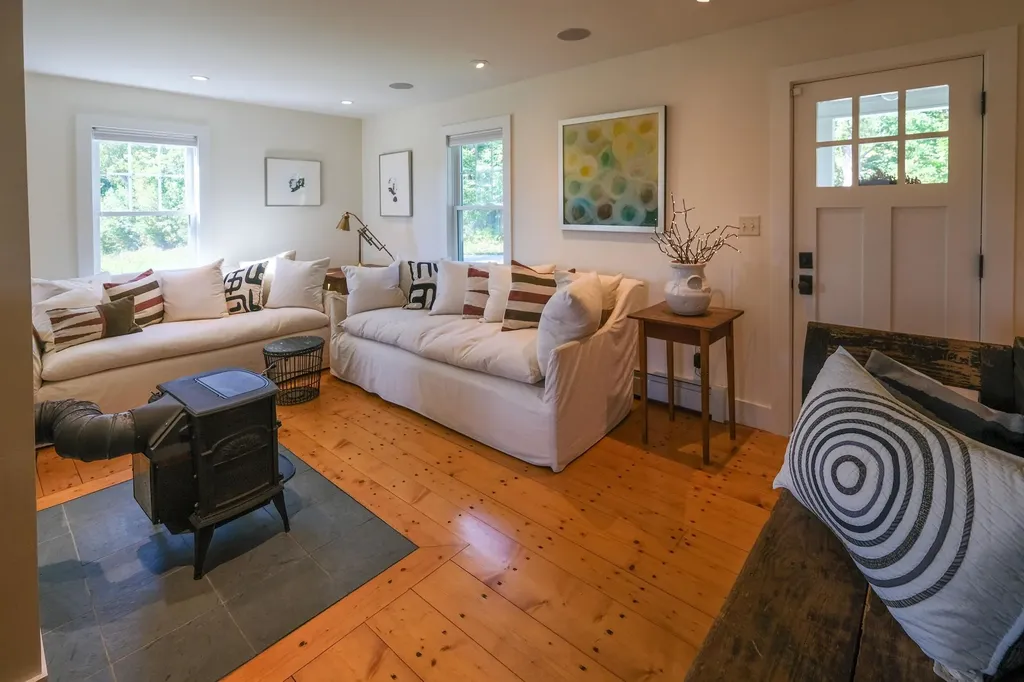 629 South Hill Road Ludlow VT 05149