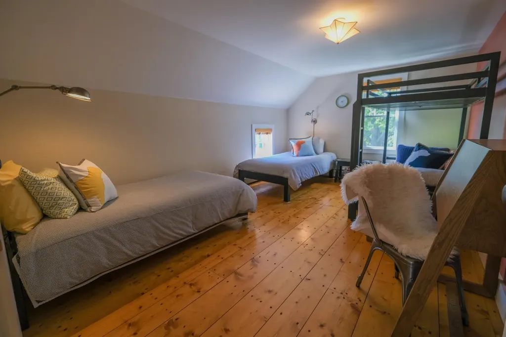 629 South Hill Road Ludlow VT 05149