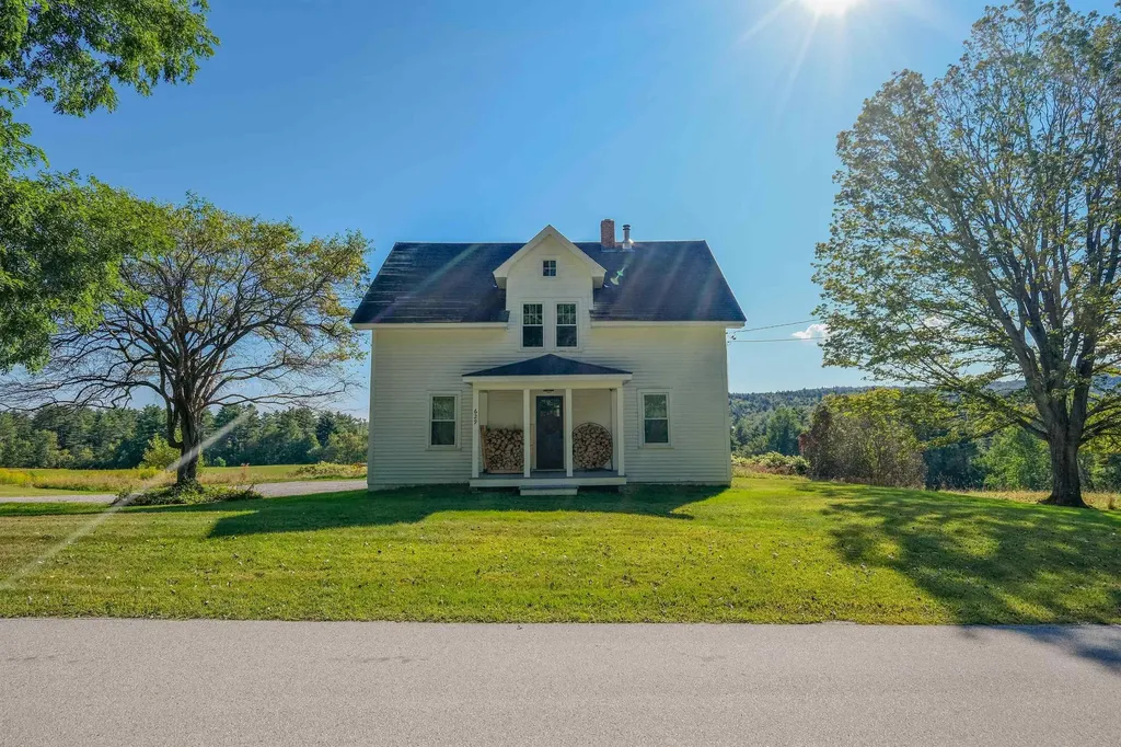 629 South Hill Road Ludlow VT 05149