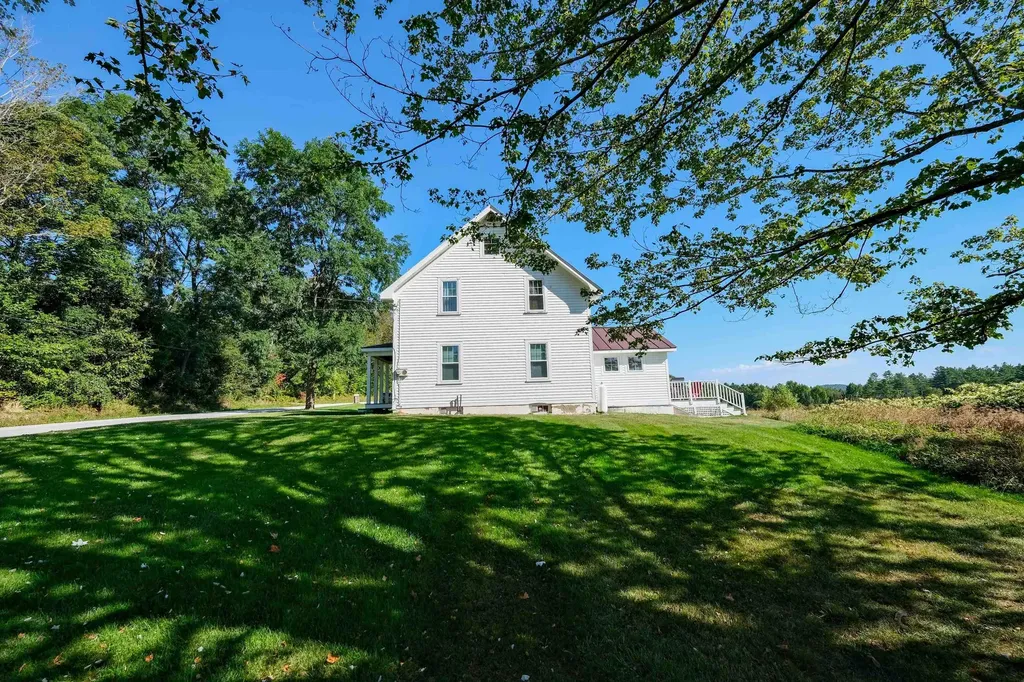 629 South Hill Road Ludlow VT 05149