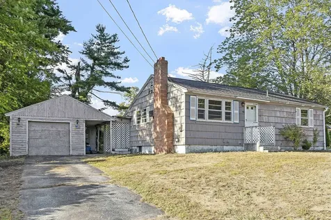 13 Centerville Drive Salem NH 03079