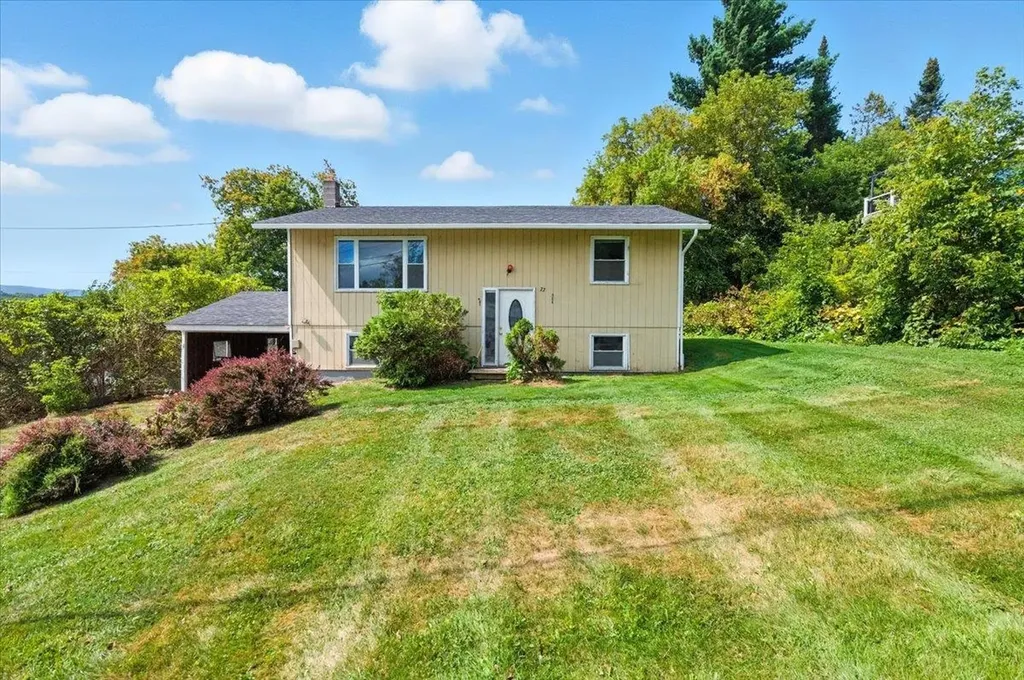 22 Moonlight Drive Barre Town VT 05641