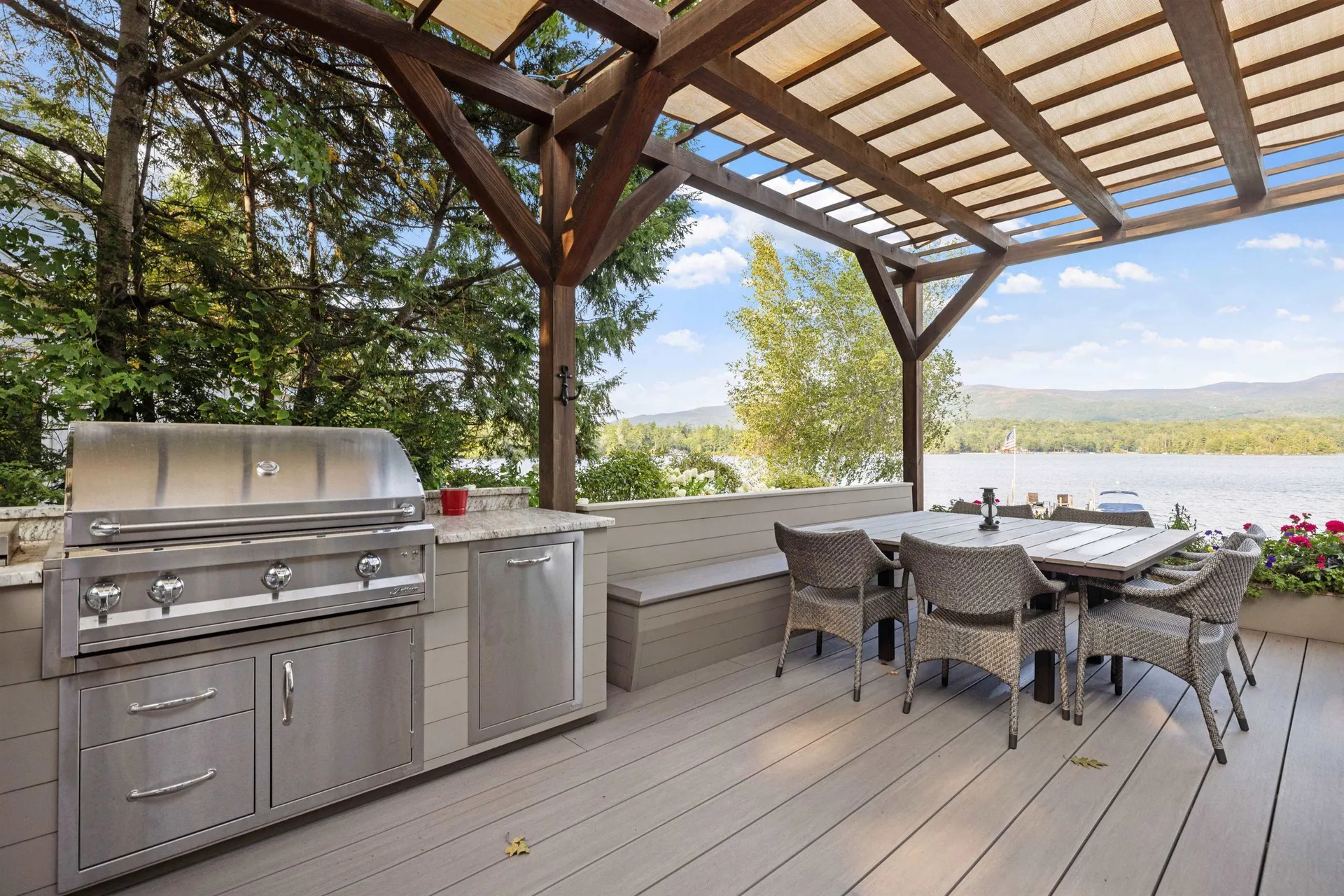 11 Geery Lane Moultonborough NH 03254