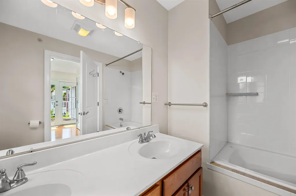 204 South Union Street Burlington VT 05401