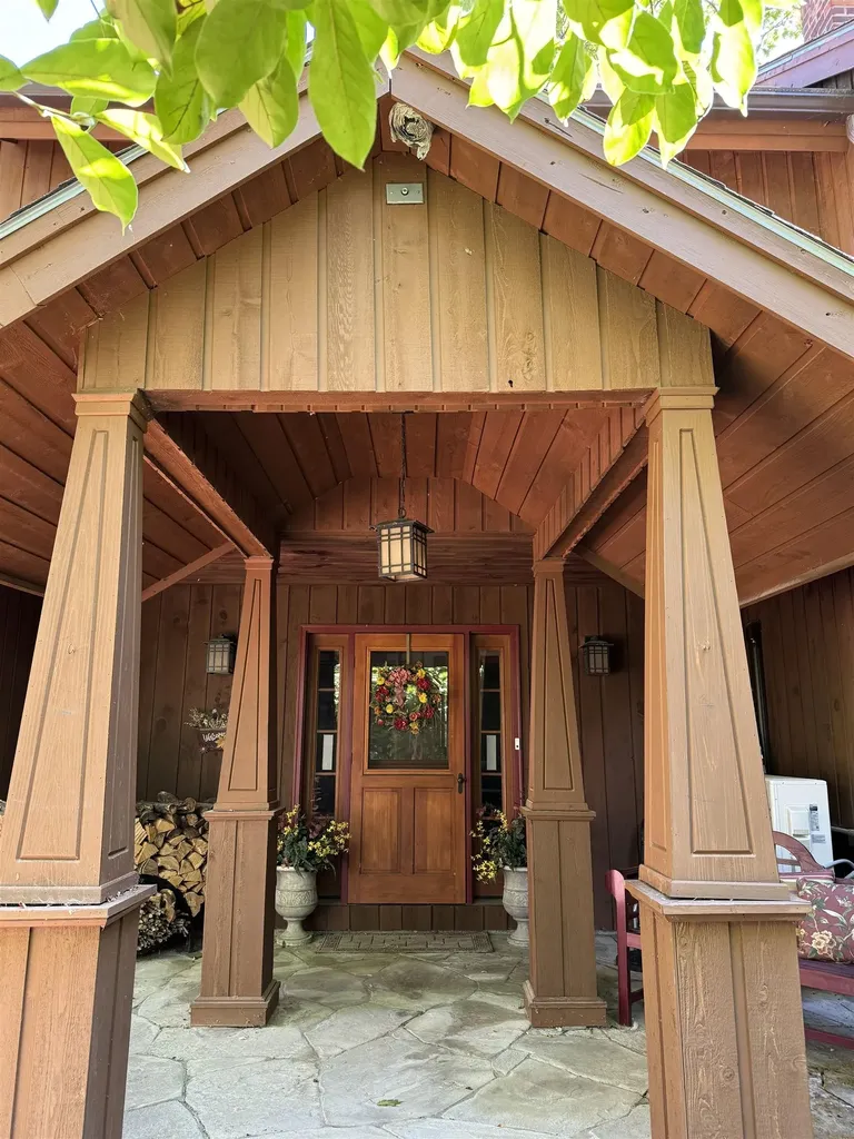 267 South Cove Road Burlington VT 05401