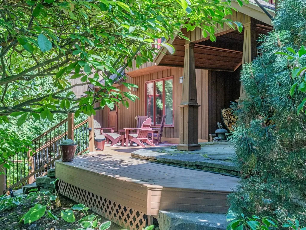 267 South Cove Road Burlington VT 05401