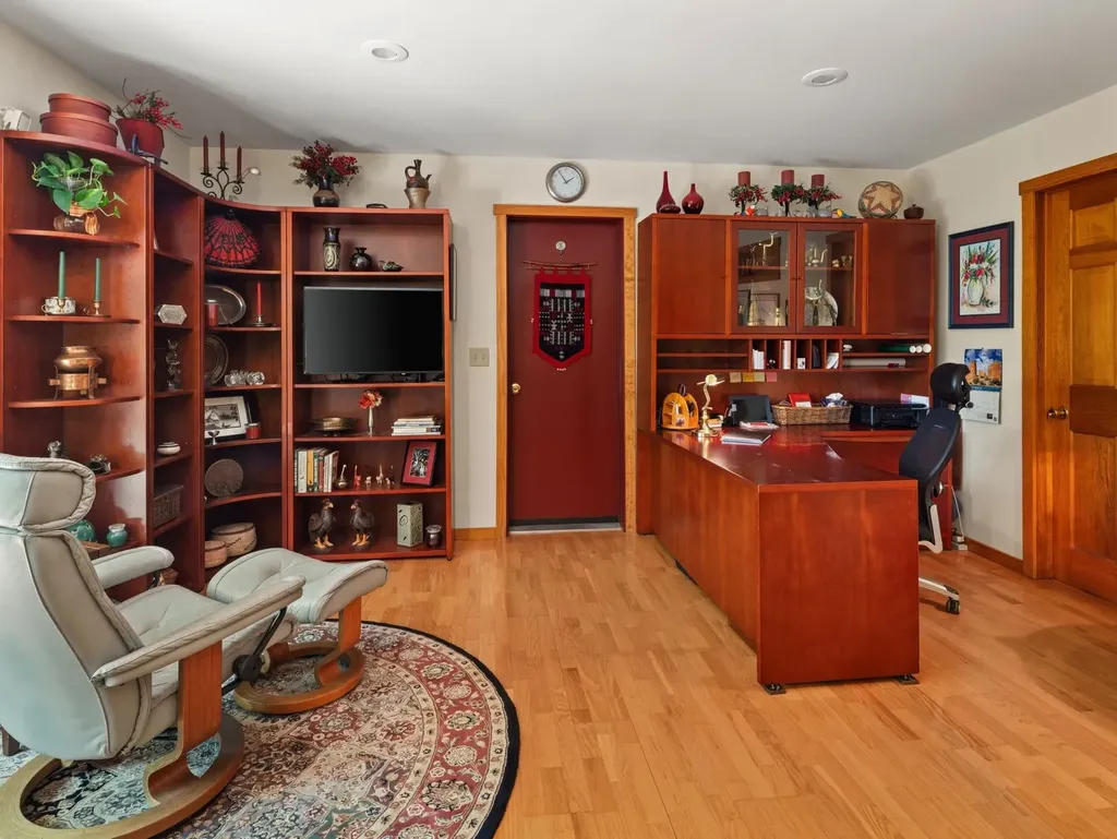 267 South Cove Road Burlington VT 05401