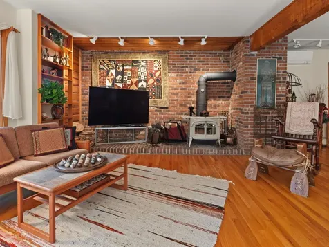 267 South Cove Road Burlington VT 05401