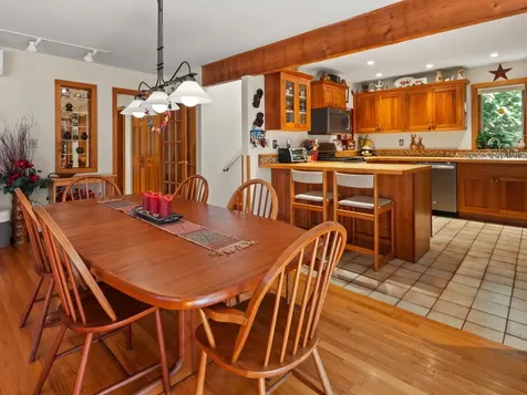 267 South Cove Road Burlington VT 05401