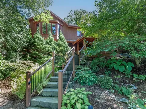 267 South Cove Road Burlington VT 05401