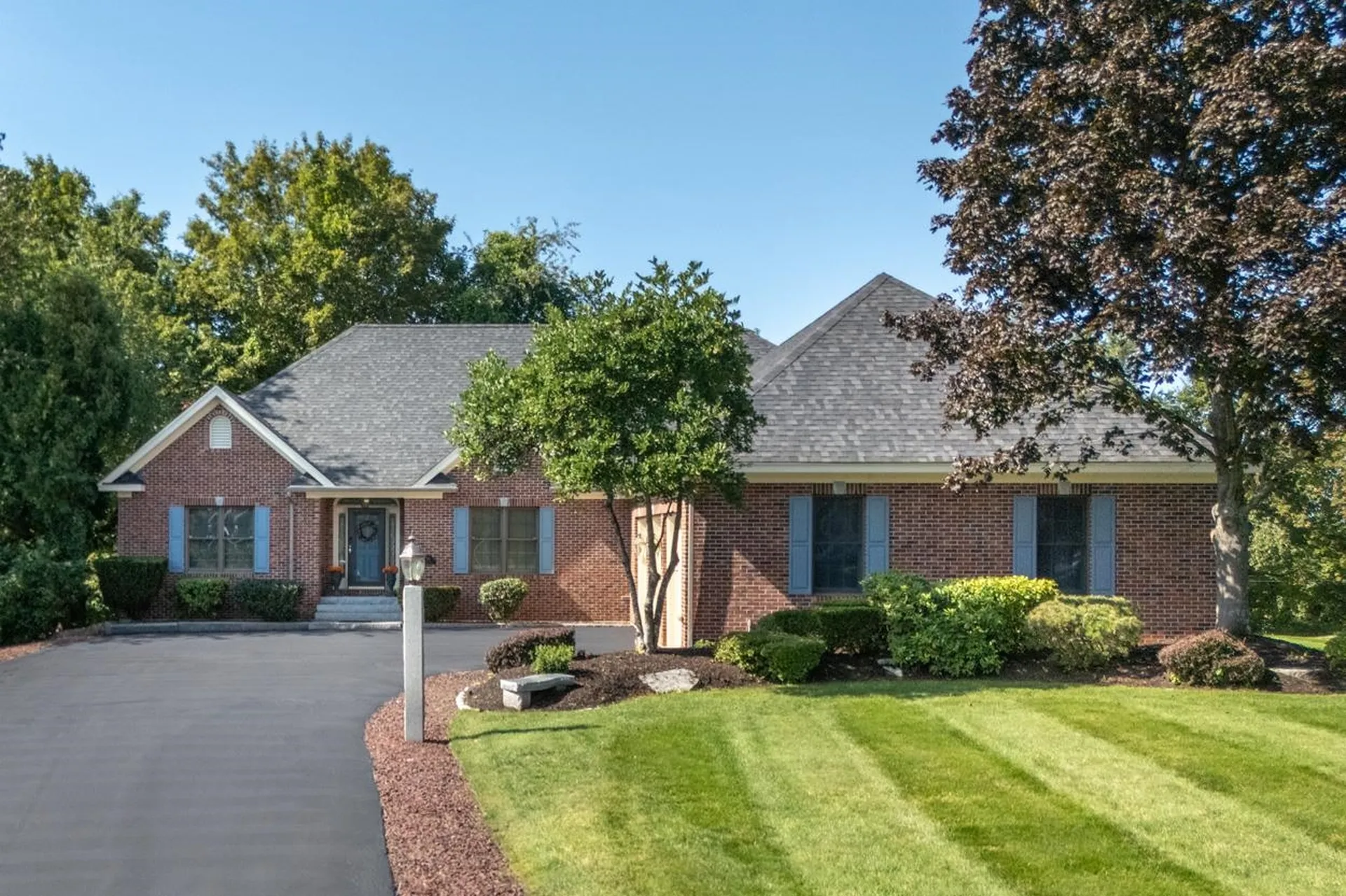 24 Foxcross Circle Concord NH 03301