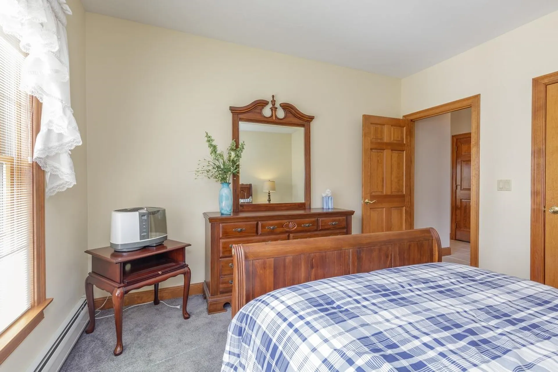 24 Foxcross Circle Concord NH 03301