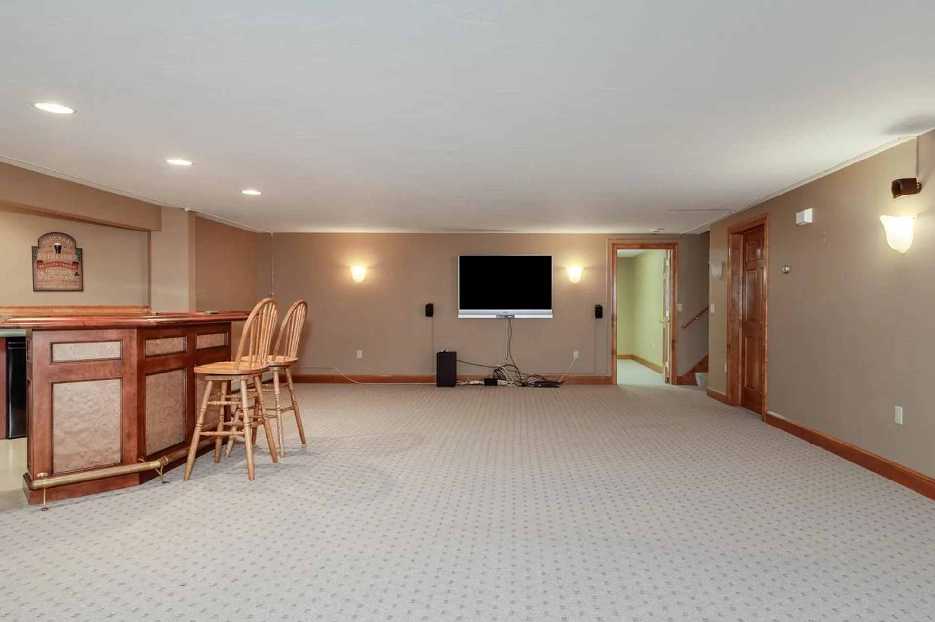 24 Foxcross Circle Concord NH 03301