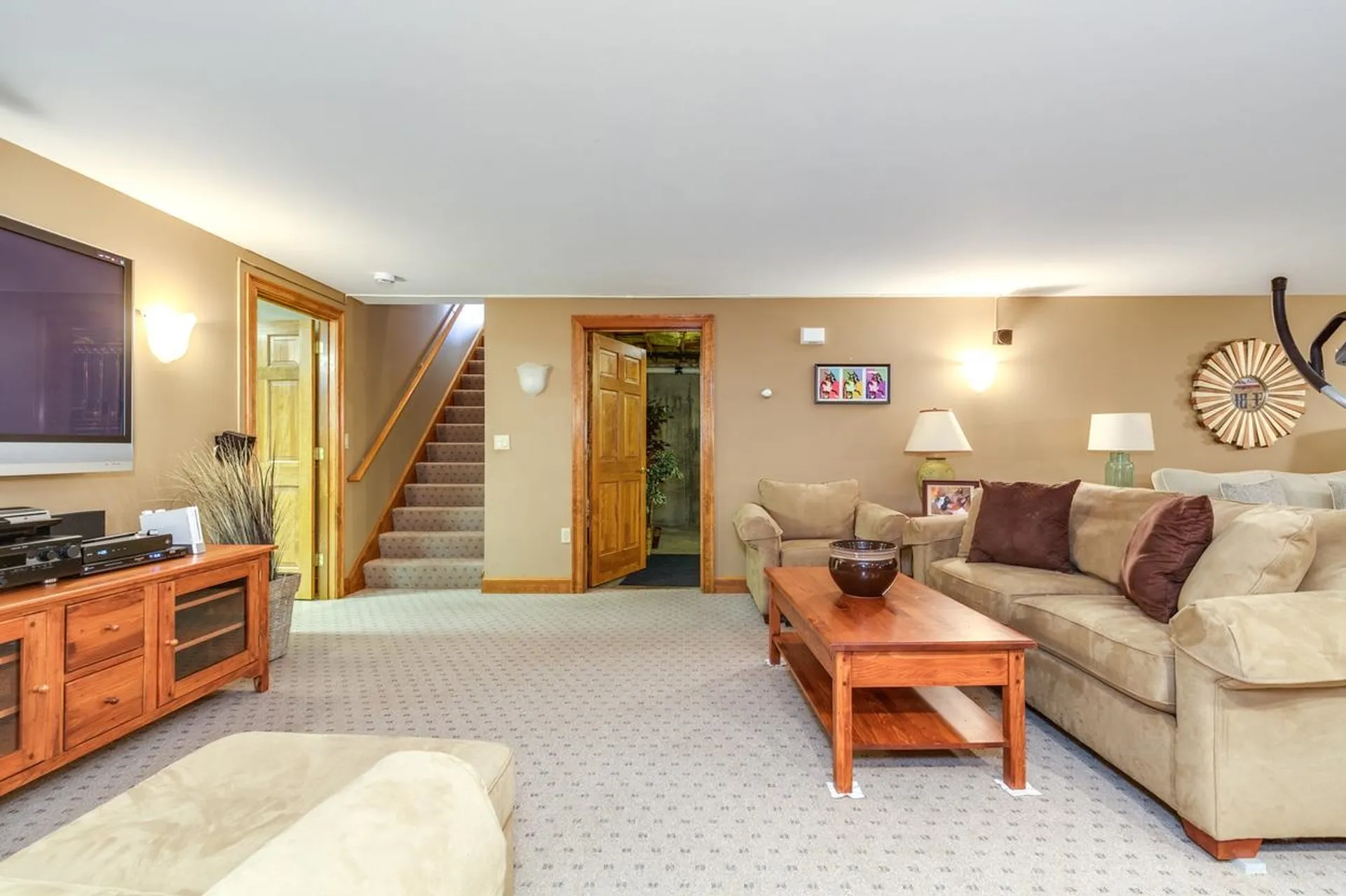 24 Foxcross Circle Concord NH 03301