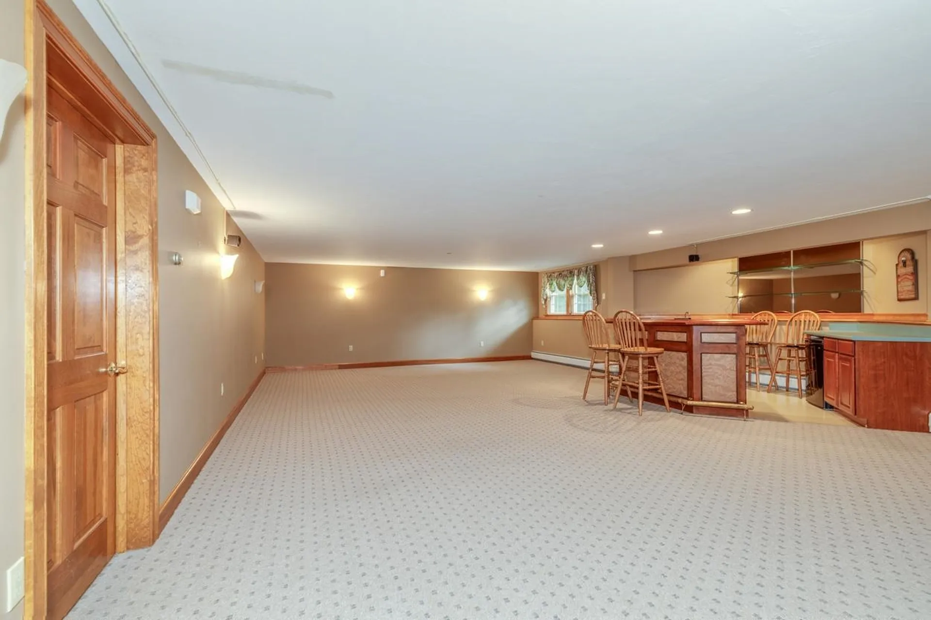 24 Foxcross Circle Concord NH 03301