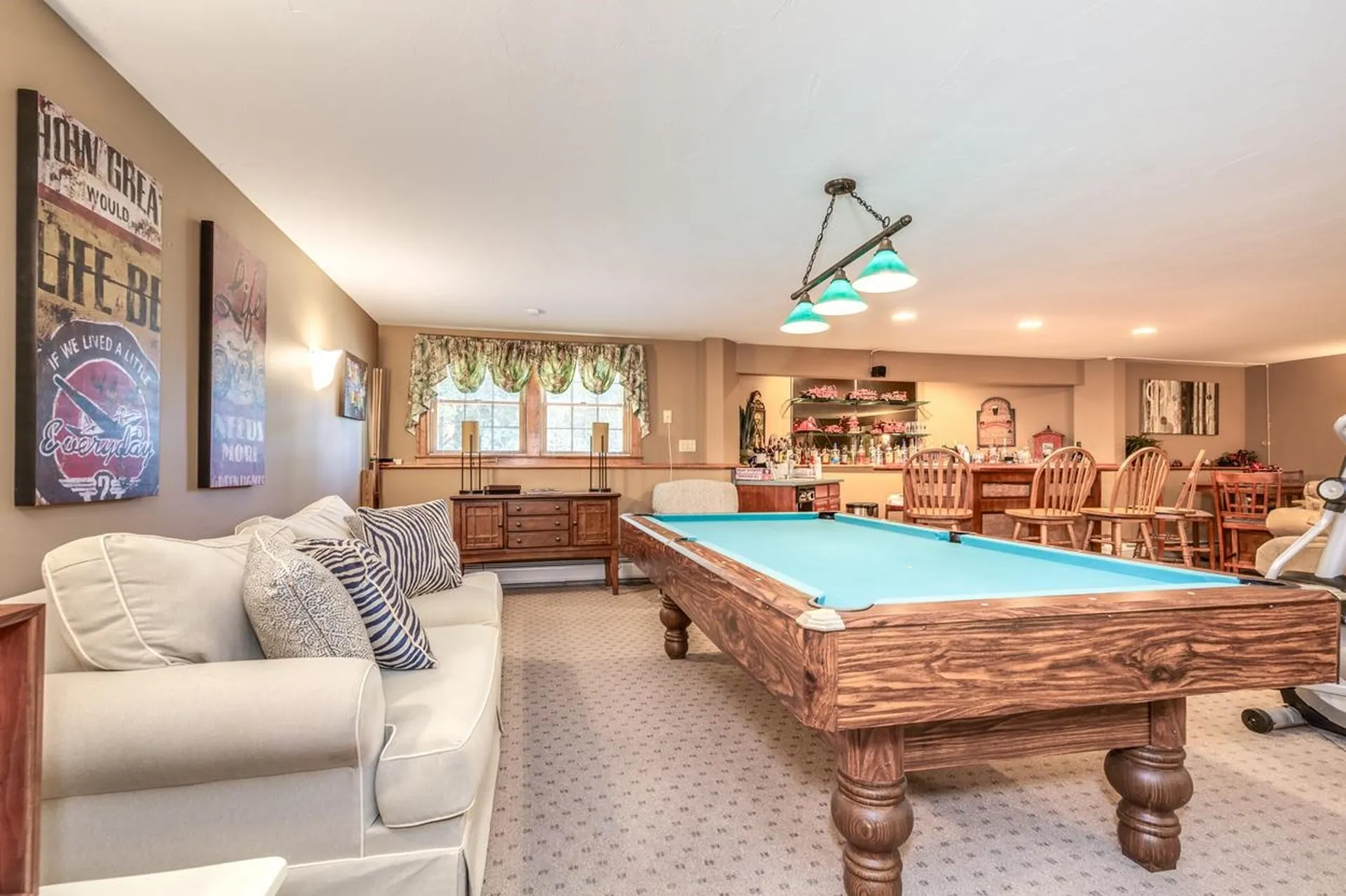 24 Foxcross Circle Concord NH 03301