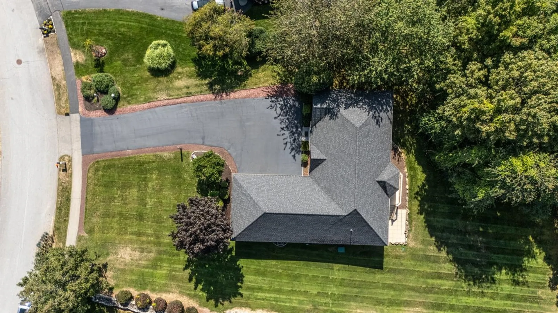 24 Foxcross Circle Concord NH 03301