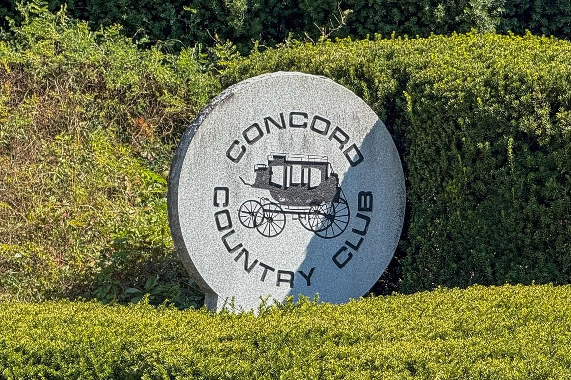 24 Foxcross Circle Concord NH 03301