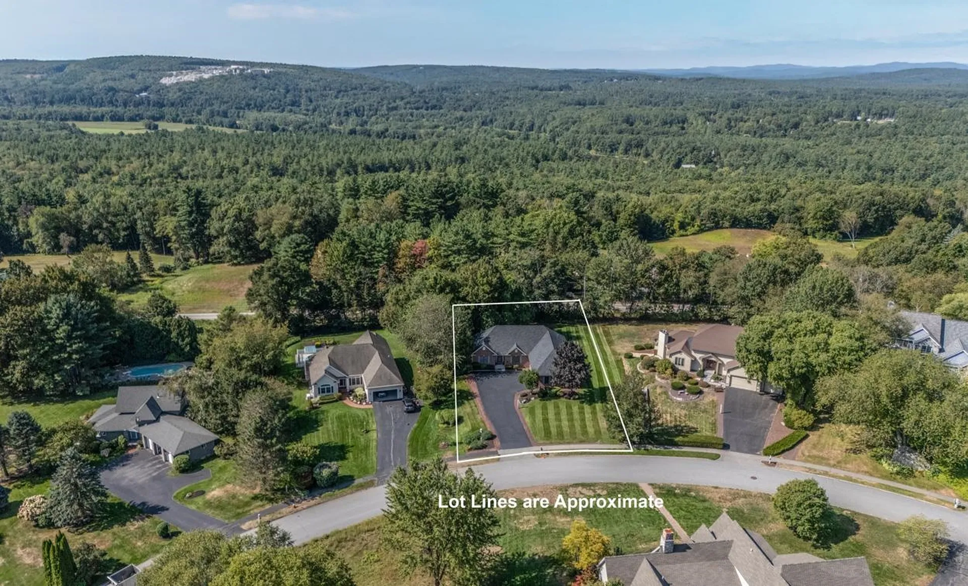 24 Foxcross Circle Concord NH 03301