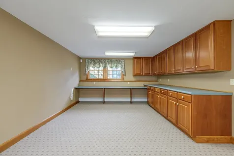 24 Foxcross Circle Concord NH 03301