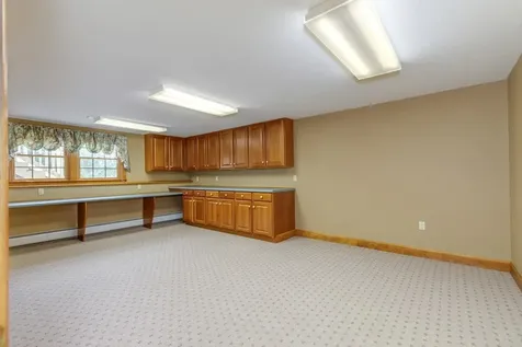 24 Foxcross Circle Concord NH 03301