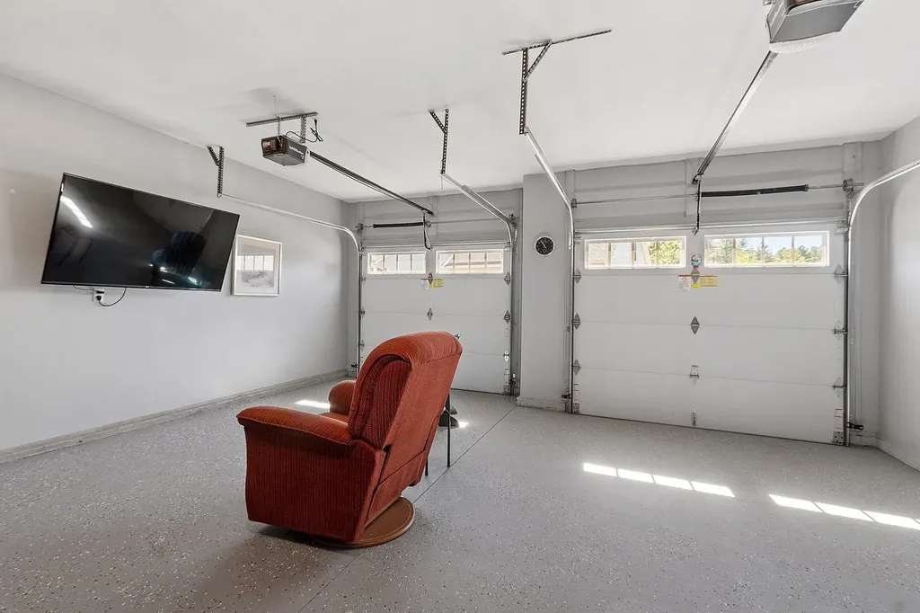 1 Redwood Road Pelham NH 03076