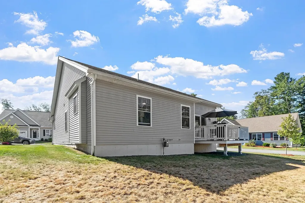 1 Redwood Road Pelham NH 03076