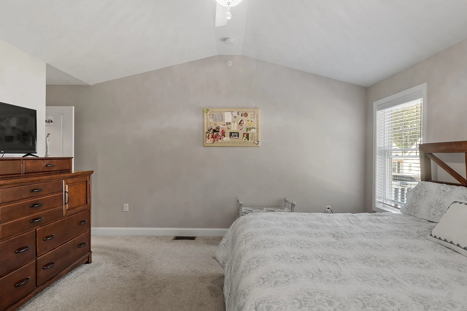 1 Redwood Road Pelham NH 03076