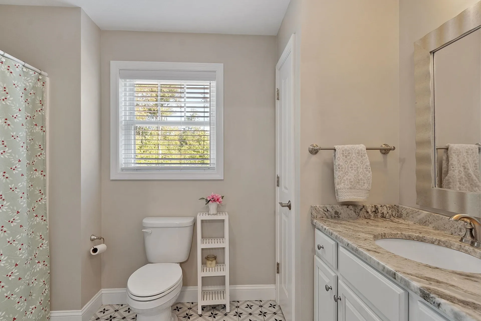 1 Redwood Road Pelham NH 03076