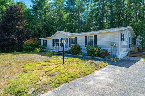 67 Pamela Drive Hopkinton NH 03229