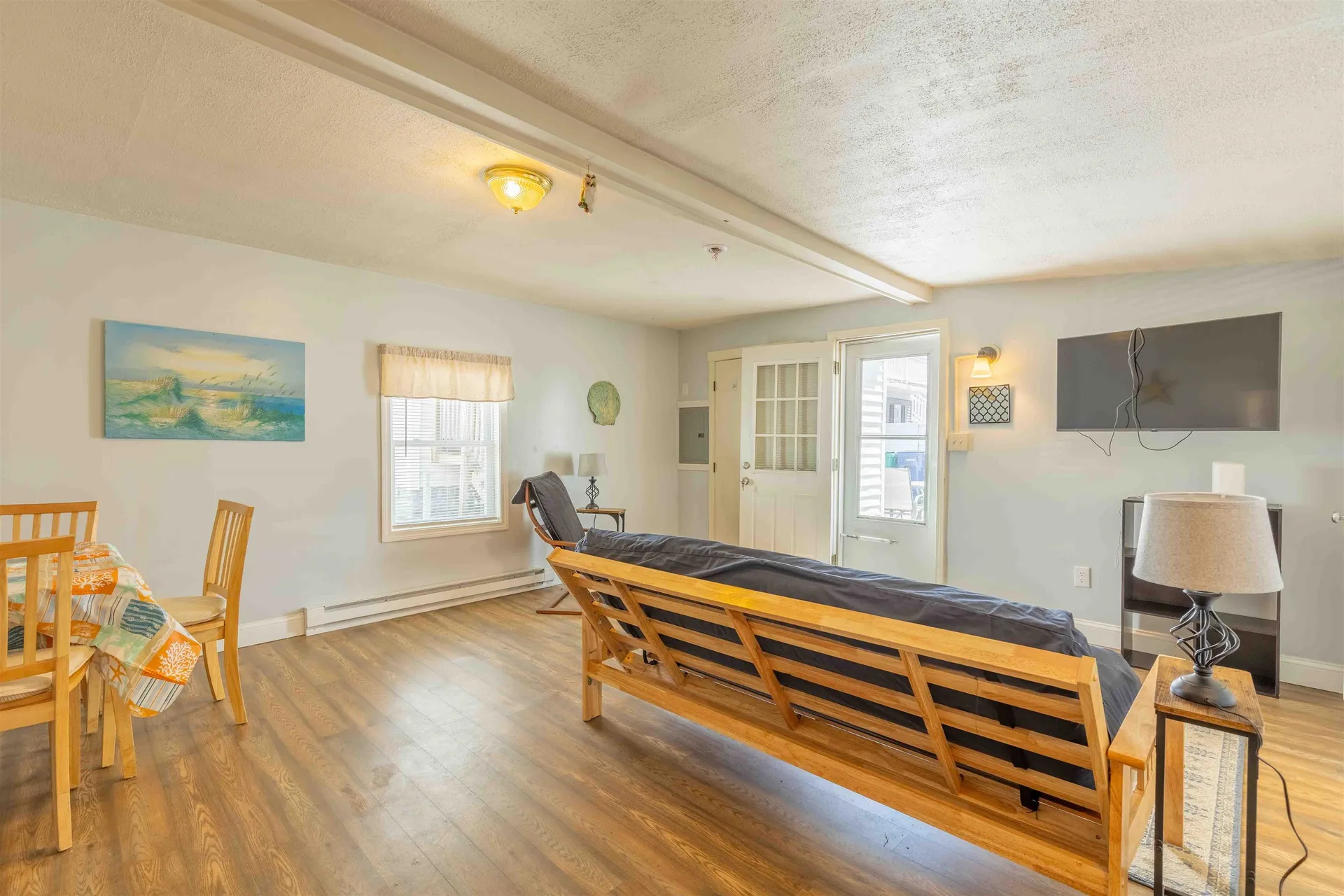 19 F Street Hampton NH 03842