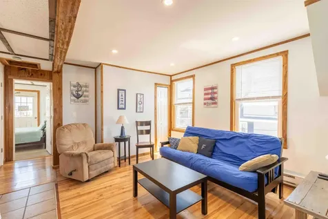 19 F Street Hampton NH 03842