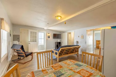 19 F Street Hampton NH 03842