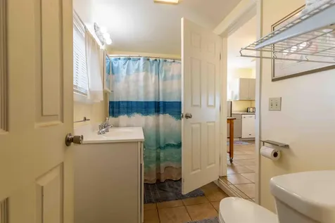 19 F Street Hampton NH 03842