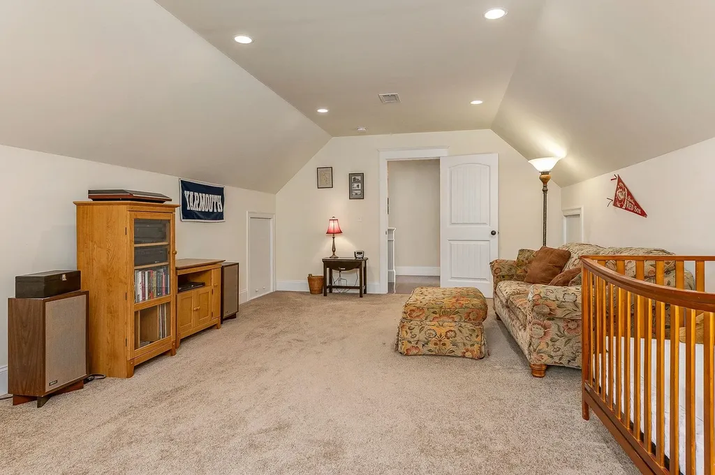 25 Shore Lane Dover NH 03820