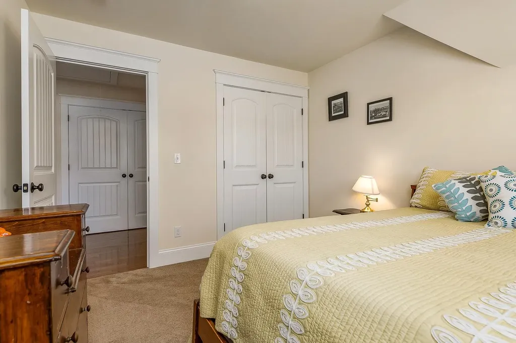 25 Shore Lane Dover NH 03820