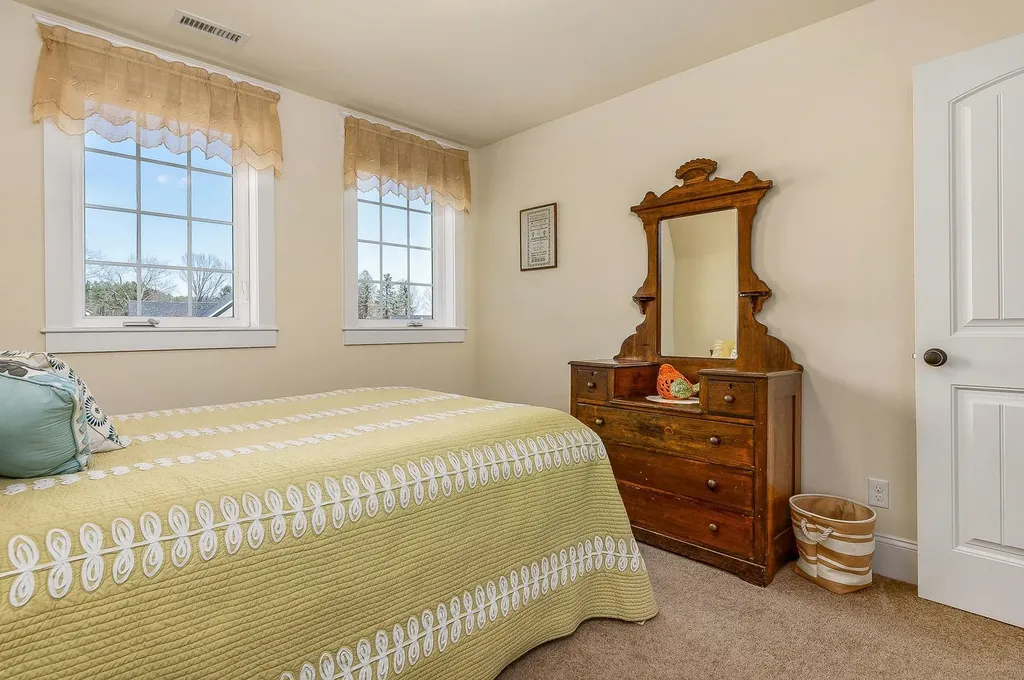 25 Shore Lane Dover NH 03820