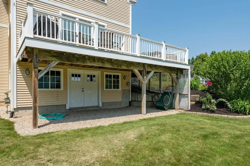 25 Shore Lane Dover NH 03820