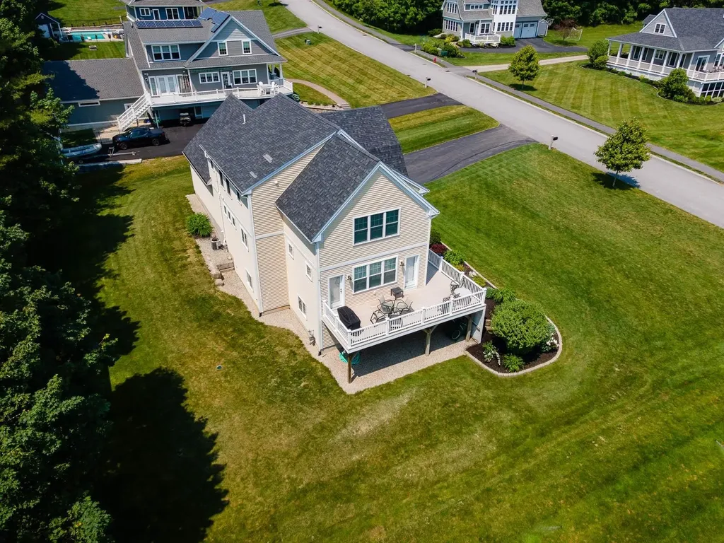 25 Shore Lane Dover NH 03820