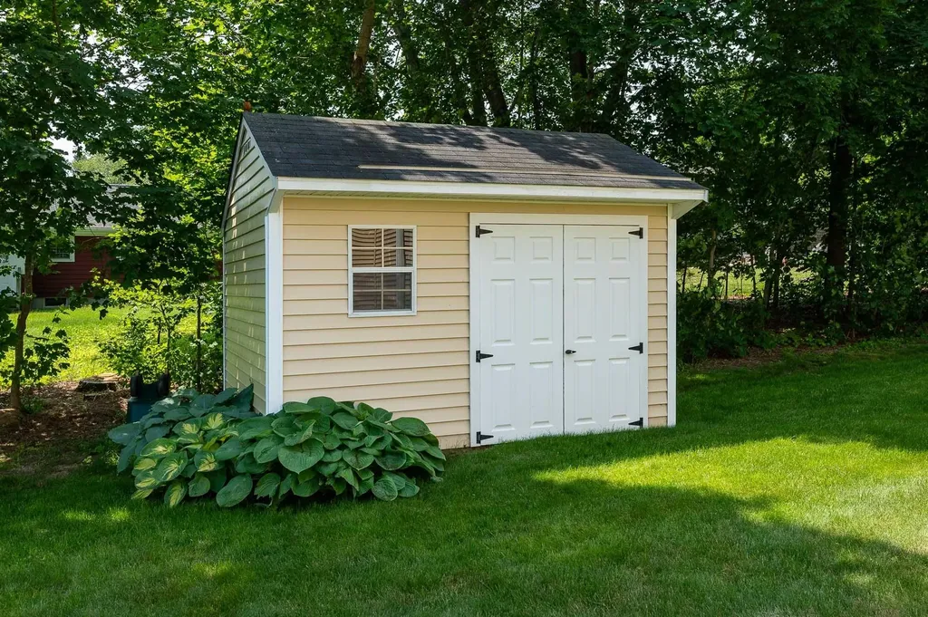 25 Shore Lane Dover NH 03820