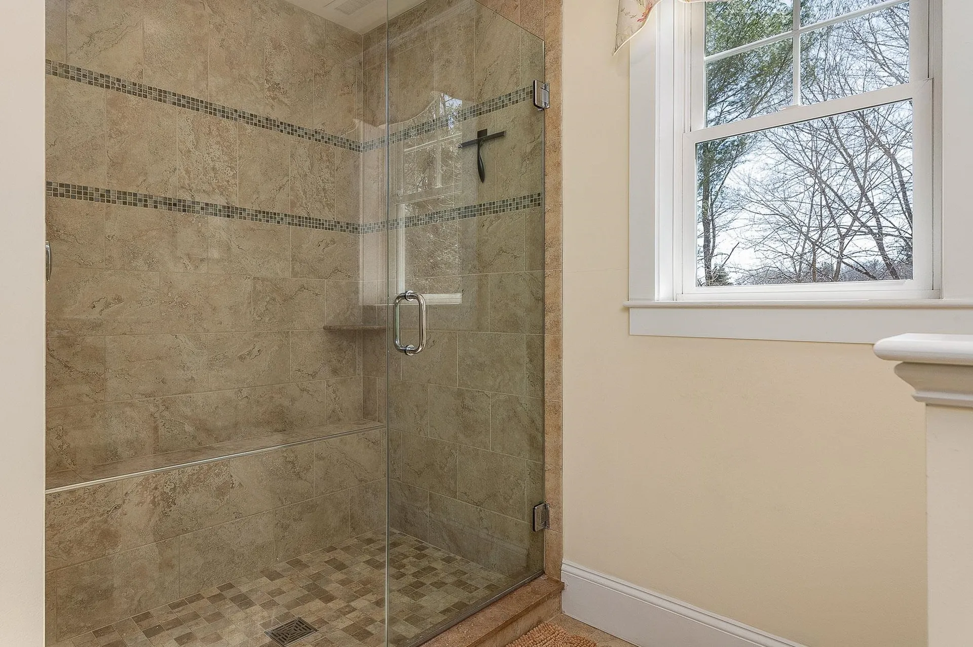 25 Shore Lane Dover NH 03820