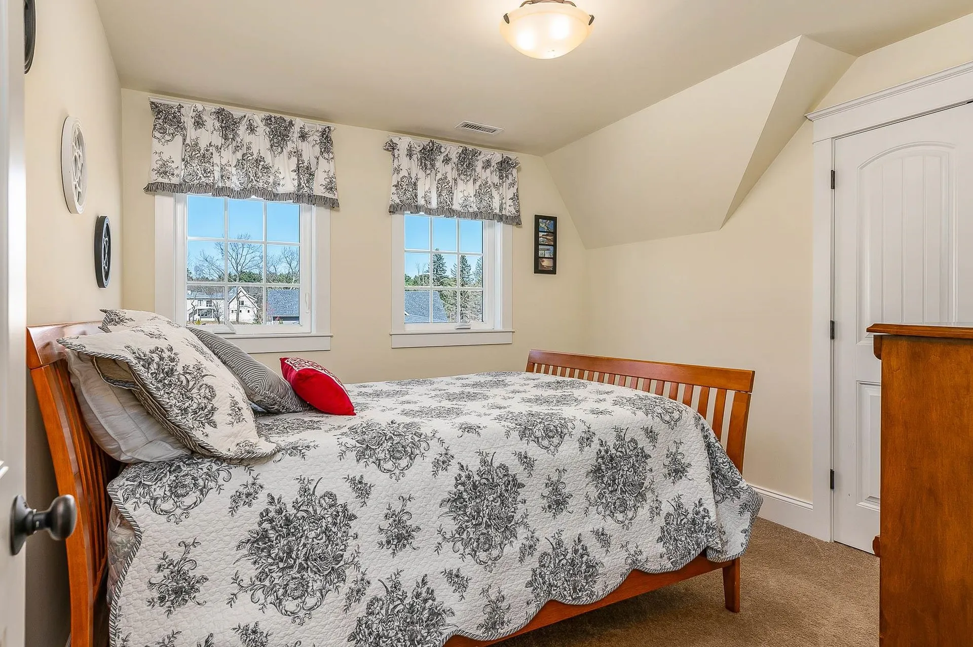 25 Shore Lane Dover NH 03820